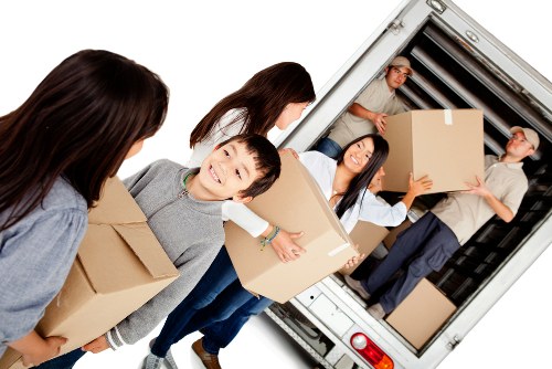 Commercial delivery and small removals support in Brixton